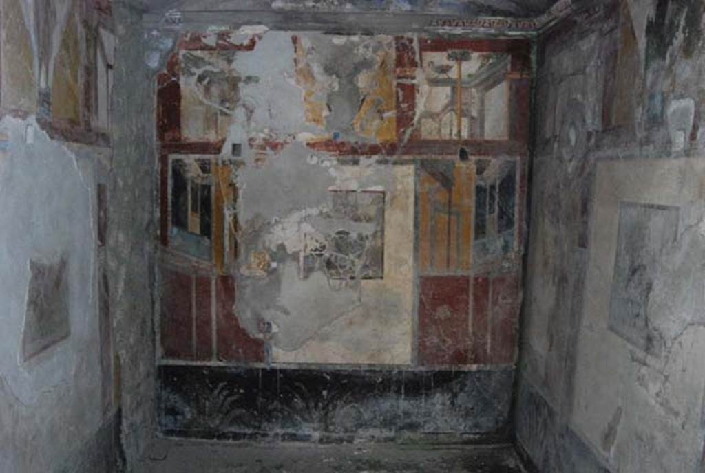 IX.13.1-3 Pompeii. October 2007. Room 17, looking towards south wall from entrance doorway. Photo courtesy of Nicolas Monteix.