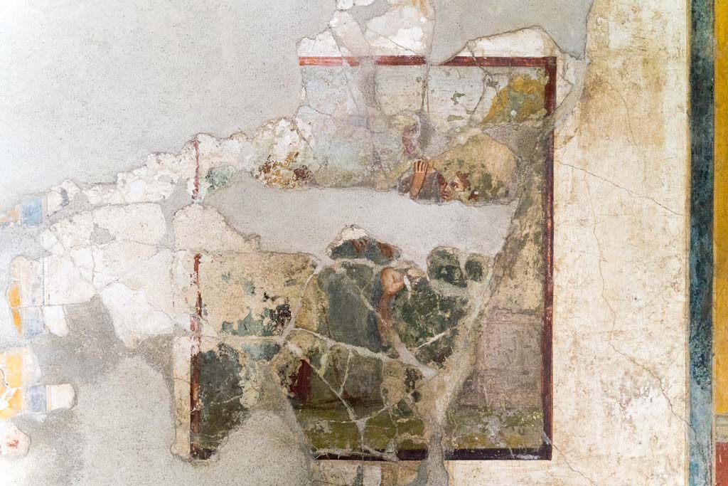 IX.13.3 Pompeii. October 2021. Room 17, mythological wall painting in centre of south wall. Photo courtesy of Johannes Eber.