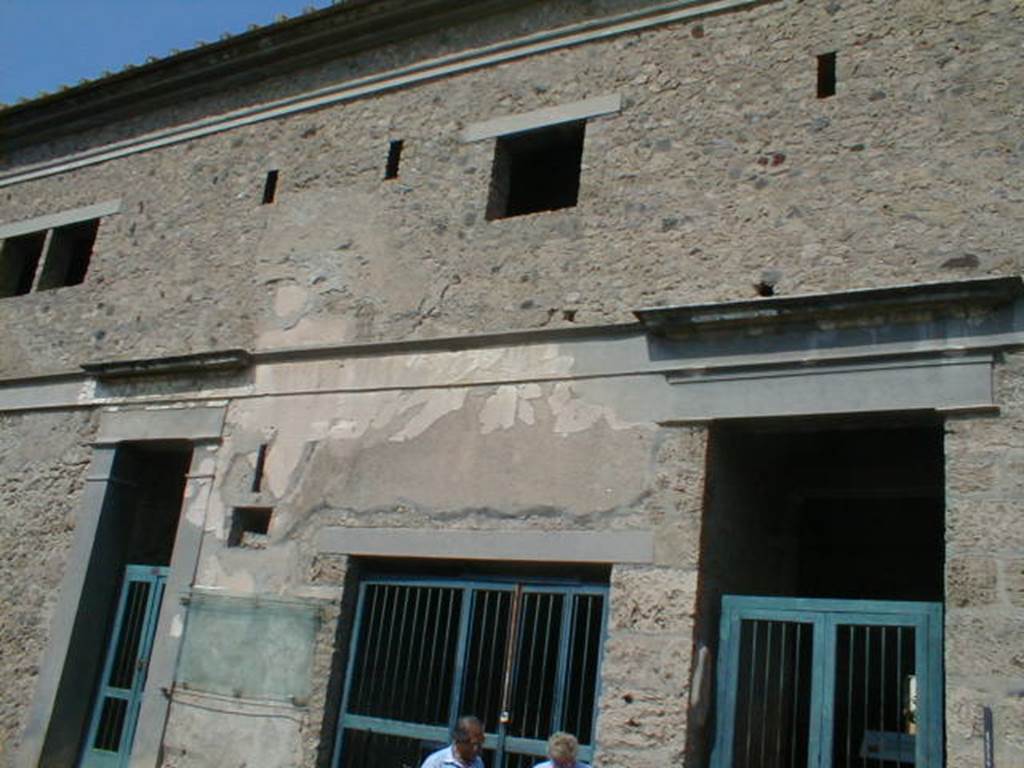 IX.13.1-3 Pompeii. September 2004, façade of  upper south side of IX.13.1-3