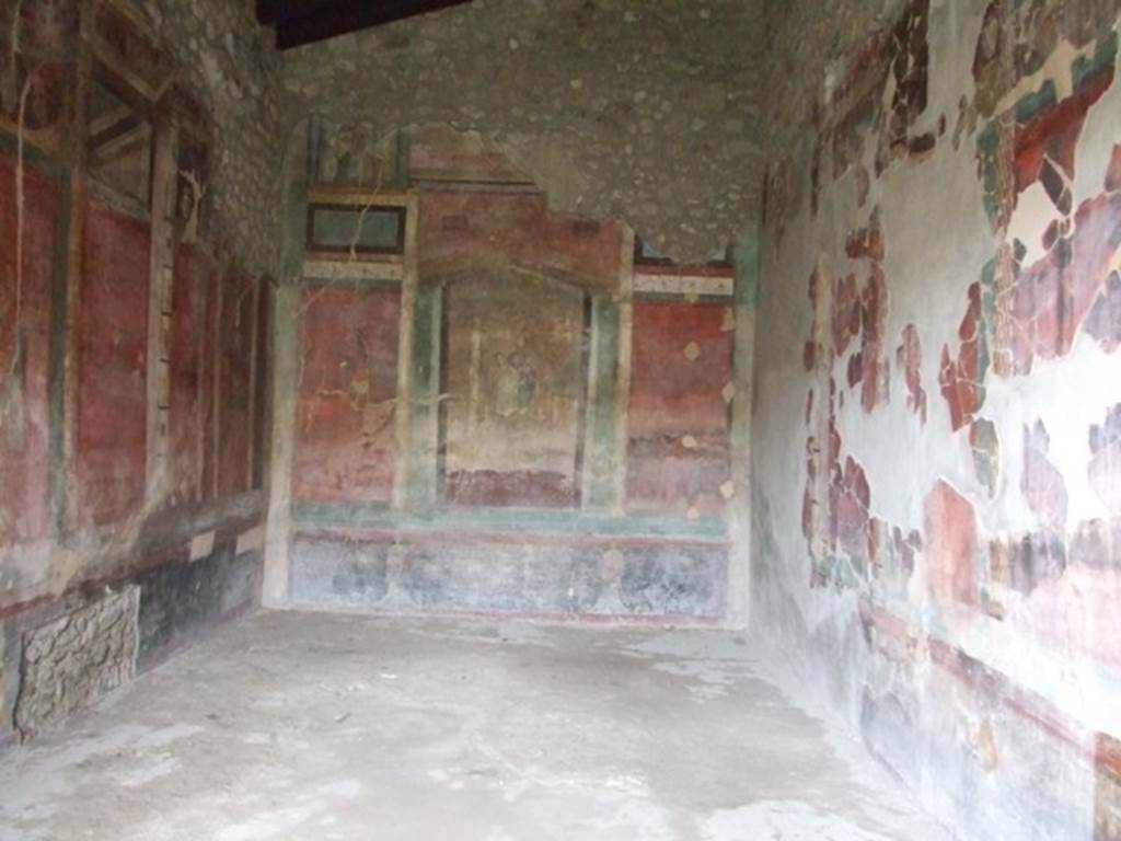 IX.14.4 Pompeii.    December 2007.  Room 3. Oecus in south west corner overlooking the west side of the peristyle. South wall. See Notizie degli Scavi, 1911, (p.332 for plan)