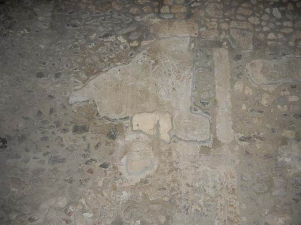 IX.14.4 Pompeii. May 2017. Room 18, detail from north wall above hearth. Photo courtesy of Buzz Ferebee.