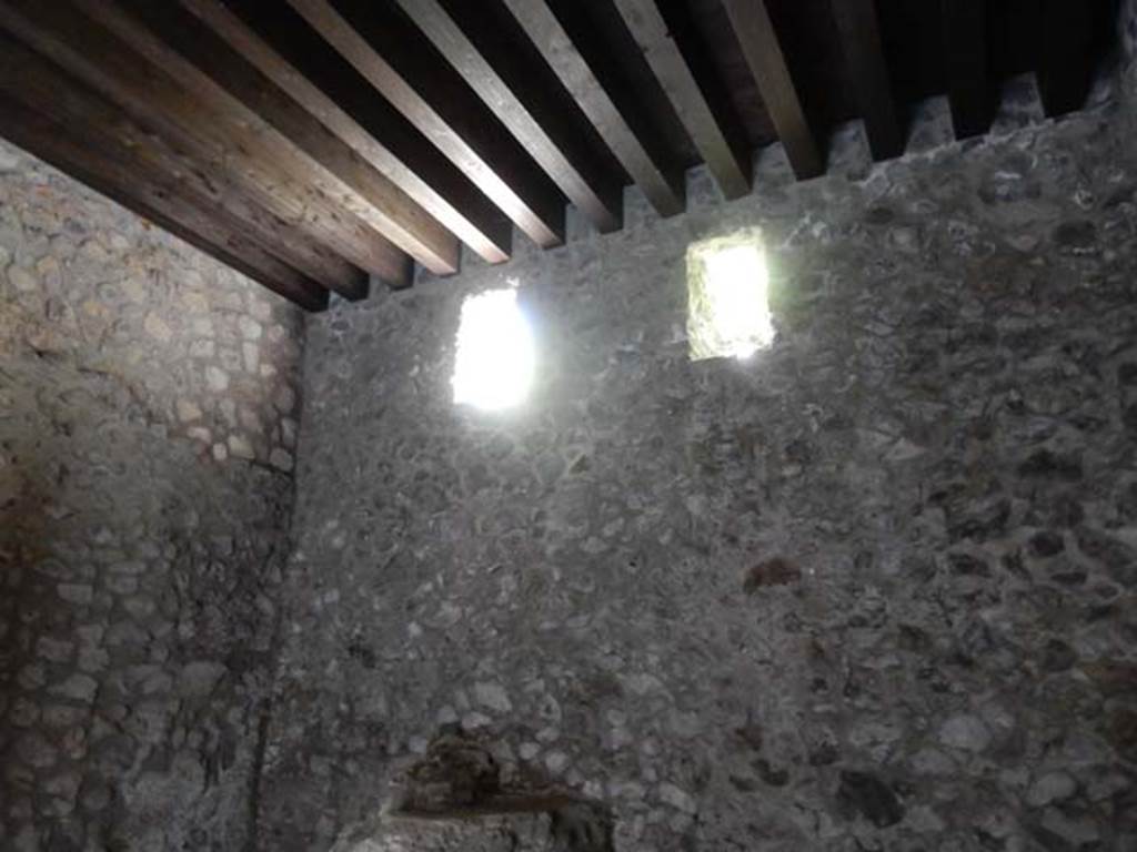 IX.14.4 Pompeii. May 2017. Room 18, windows in upper west wall of kitchen. Photo courtesy of Buzz Ferebee.