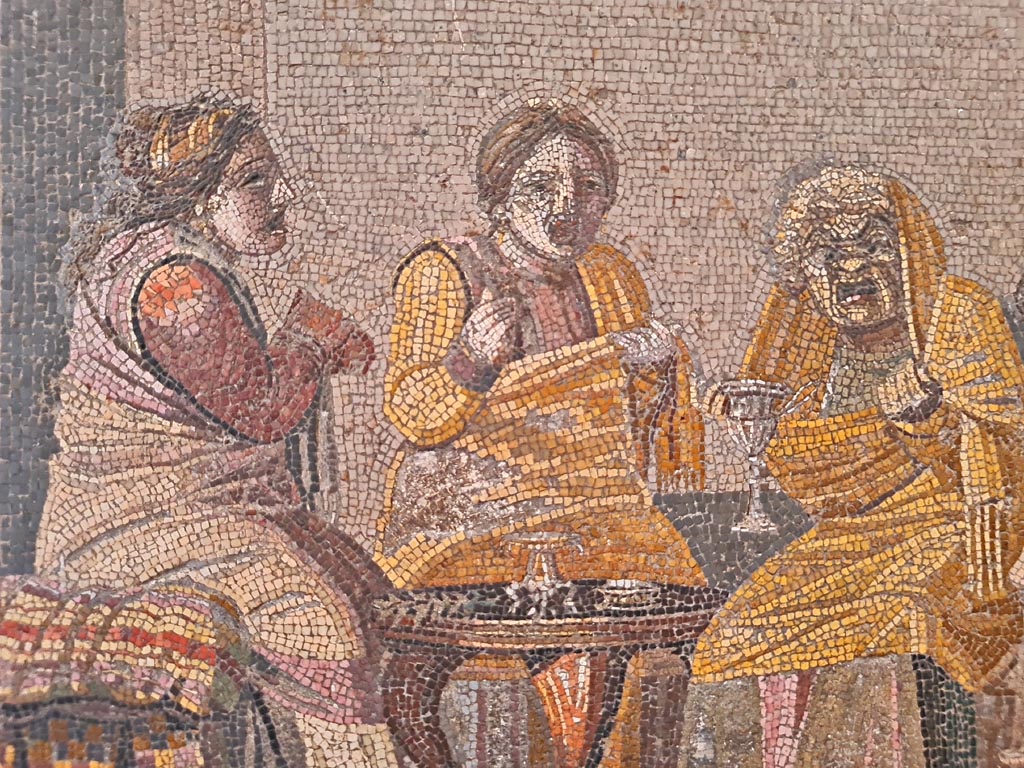 HGW06 Pompeii. Found on 8th March 1764. Ambiente 33 of Villa of Cicero. 
Detail from the mosaic of the Sorceress, or Consultation with a witch. Now in Naples Archaeological Museum. Inventory number 9987.
Photo courtesy of Giuseppe Ciaramella. September 2024.