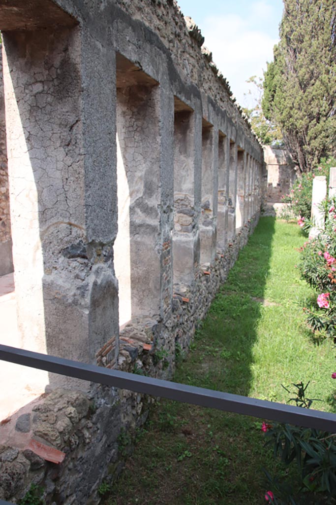 Villa of Diomedes, Pompeii. October 2023. 
Looking north along garden side of west portico, from south-west corner. Photo courtesy of Klaus Heese.
(Villa Diomedes Project – area 91, looking north along garden side of west portico 63.)
(Fontaine, 5c).