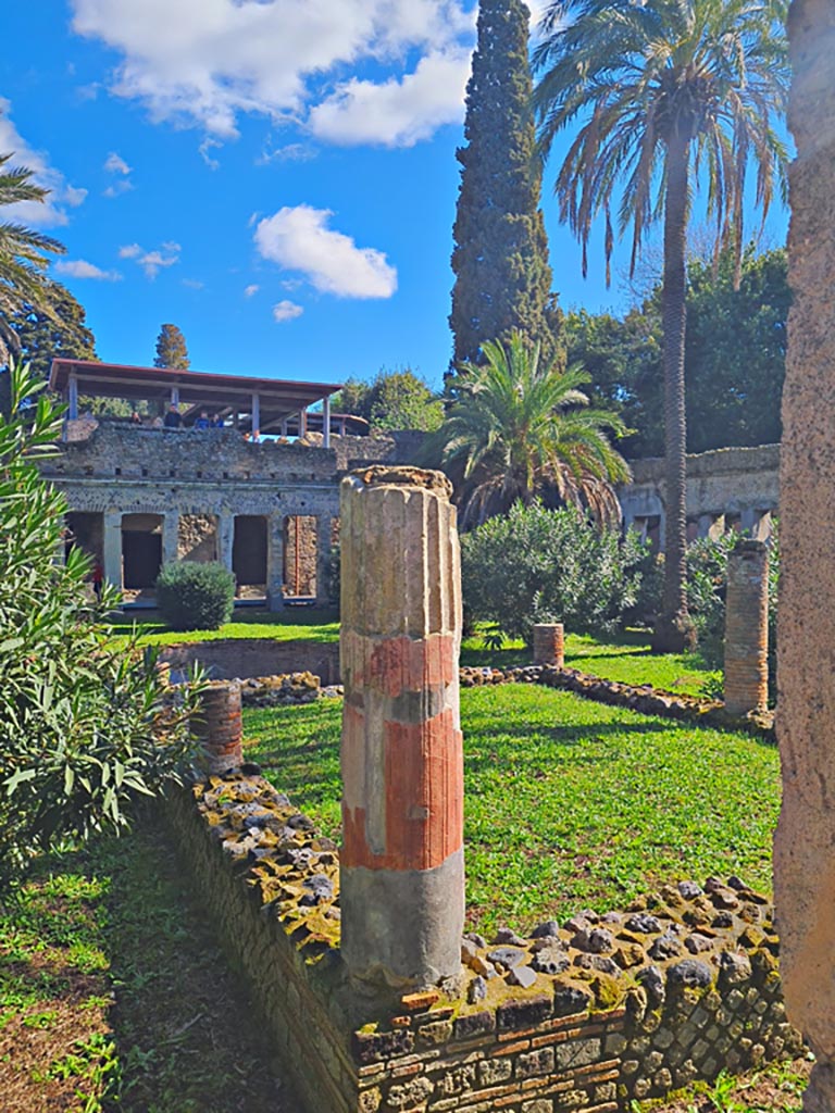 Villa of Diomedes, Pompeii. March 2024.
Looking south-east across garden pergola, and towards upper floor with view over garden, seen from west portico. 
Photo courtesy of Giuseppe Ciaramella.