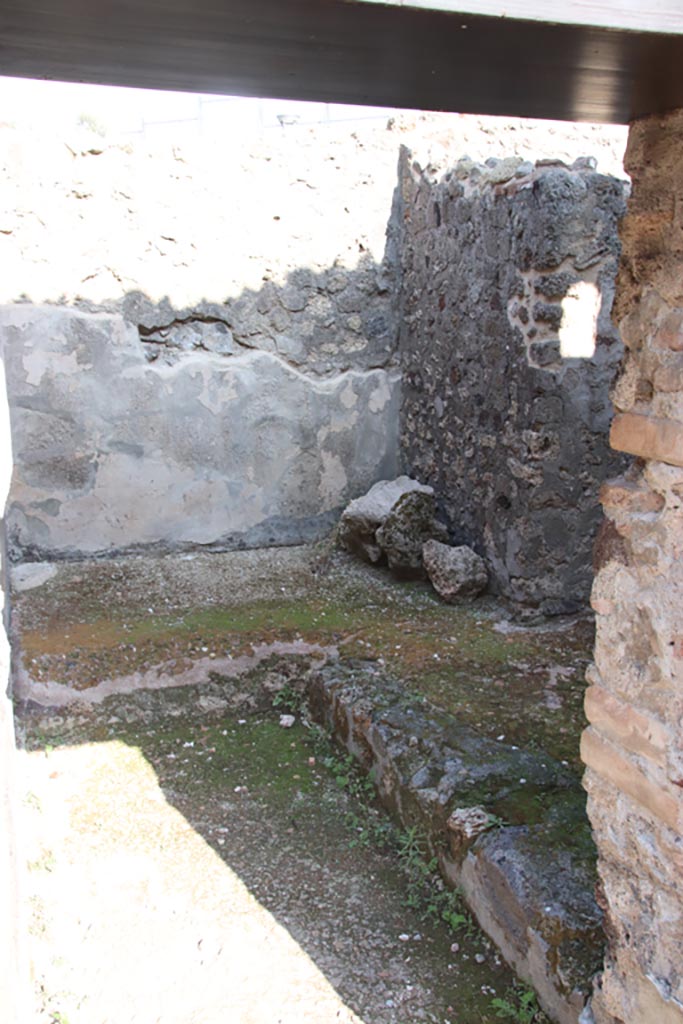 HGW24 Pompeii. Villa of Diomedes. October 2023. 
Looking north through doorway. Photo courtesy of Klaus Heese.
