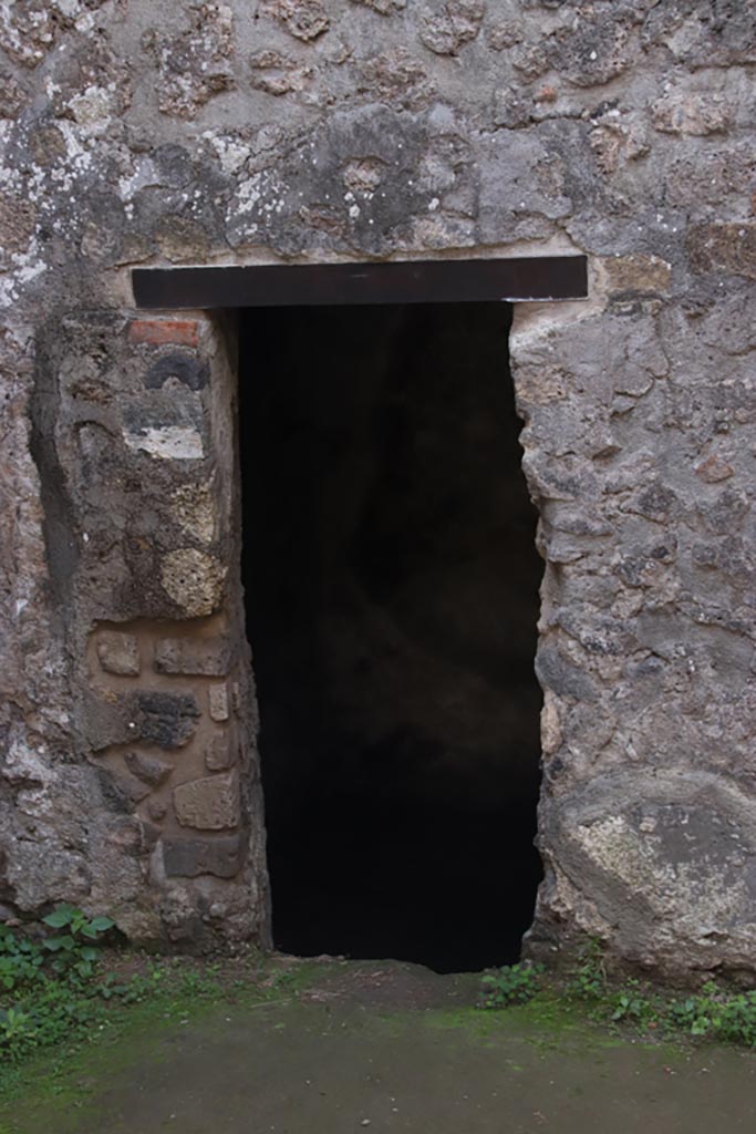 HGW24 Pompeii. Villa of Diomedes. October 2023. 
Doorway to room 5,17 in west wall of room 5,18. Photo courtesy of Klaus Heese.