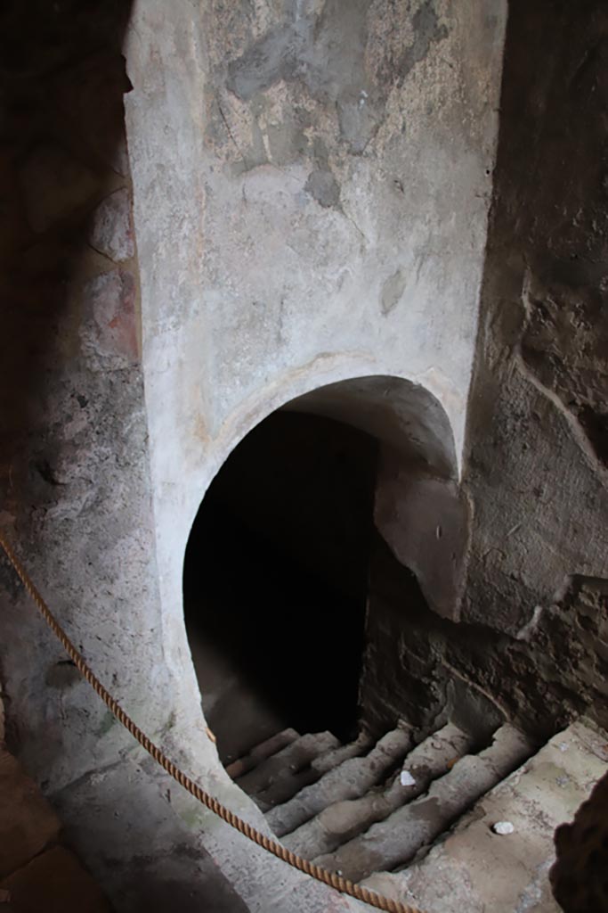 HGW24 Pompeii. Villa of Diomedes. October 2023. 
Room 6a, steps to lower level. Photo courtesy of Klaus Heese.