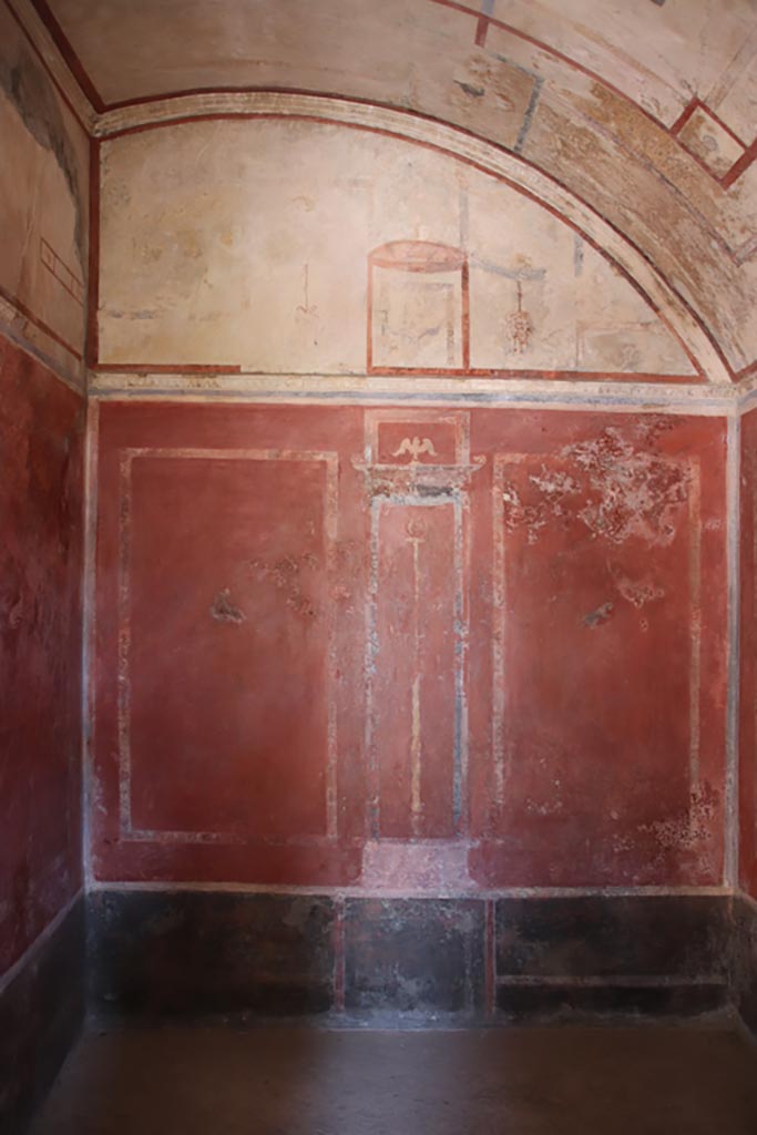 HGW24 Pompeii. Villa of Diomedes. October 2023.
Looking towards east wall of one of the richly decorated living rooms on the lower level, on the eastern side of the garden portico. 
Photo courtesy of Klaus Heese.
(Villa Diomedes Project – area 61).
(Fontaine, room 5,13).