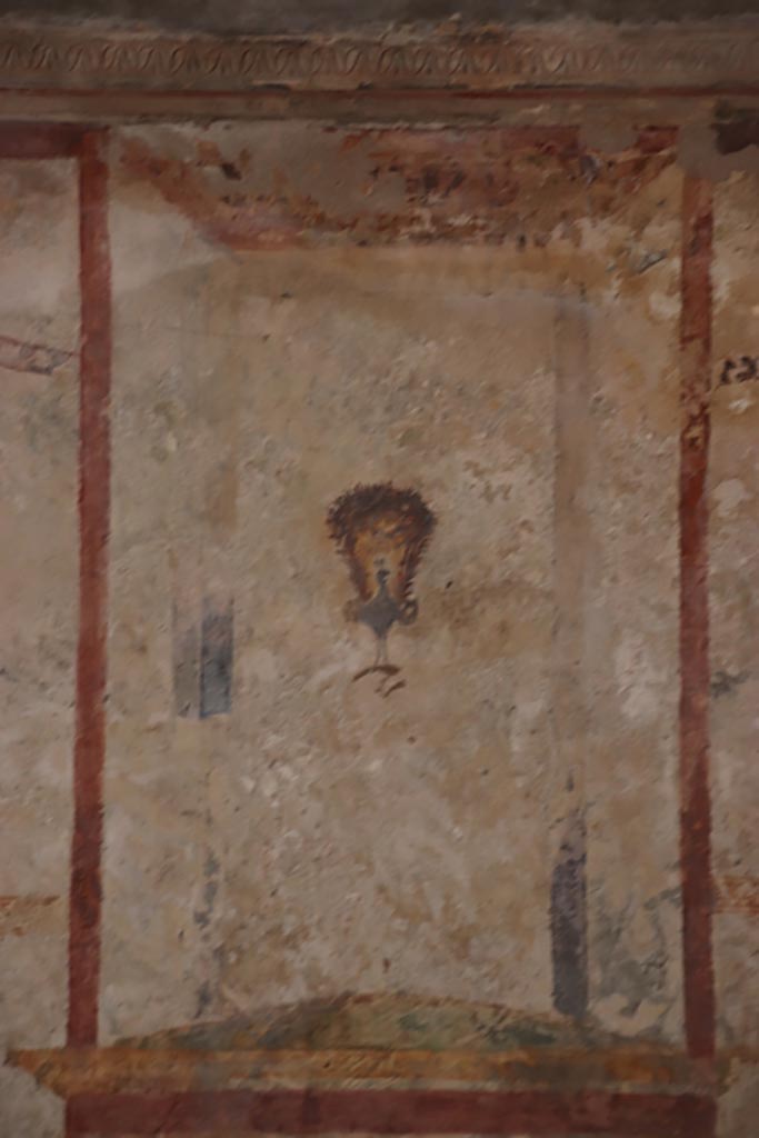 Villa of Diomedes, Pompeii. May 2024. 
Detail of painted peacock from upper centre of east wall. Photo courtesy of Klaus Heese.
(Villa Diomedes Project – area 57).
(Fontaine, room 5,10).