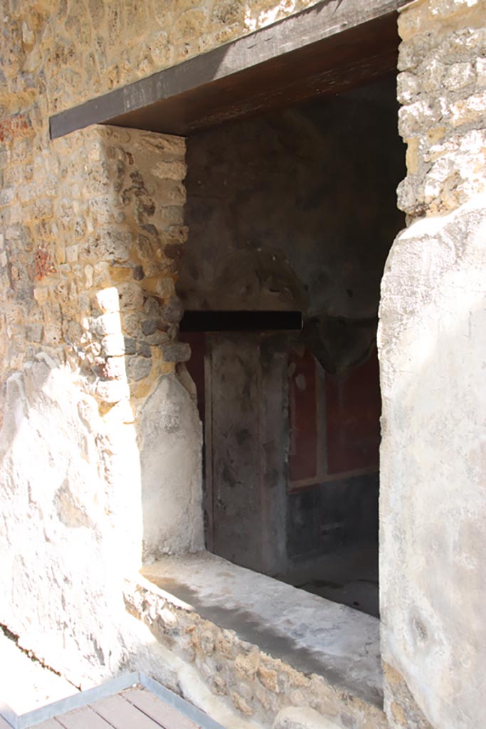 Villa of Diomedes, Pompeii. October 2023. 
Looking through window from east portico. Photo courtesy of Klaus Heese.
(Villa Diomedes Project – area 55).
(Fontaine, room 5,9).
