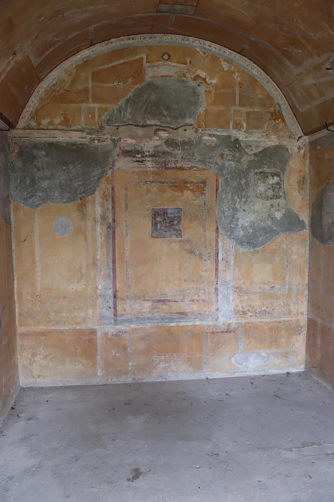 Villa of Diomedes, Pompeii. October 2023.
Looking towards east wall of triclinium. Photo courtesy of Klaus Heese.
(Villa Diomedes Project – area 54).
(Fontaine, room 5,7).