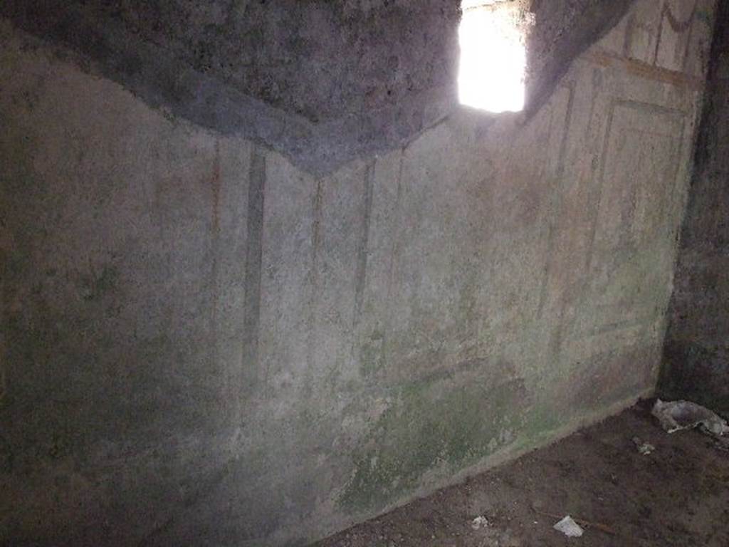 HGW24 Pompeii. December 2006. West wall of small room, with window overlooking large room. 
(Fontaine, room 5,6).