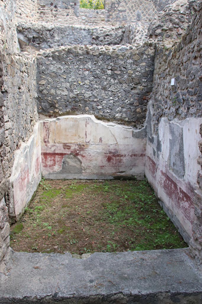 Villa of Diomedes, Pompeii. October 2023.
Looking towards east wall through window area into small room in south-east corner of east portico area. 
Photo courtesy of Klaus Heese.
(Villa Diomedes Project – area 52). 
(Fontaine, room 5,4).