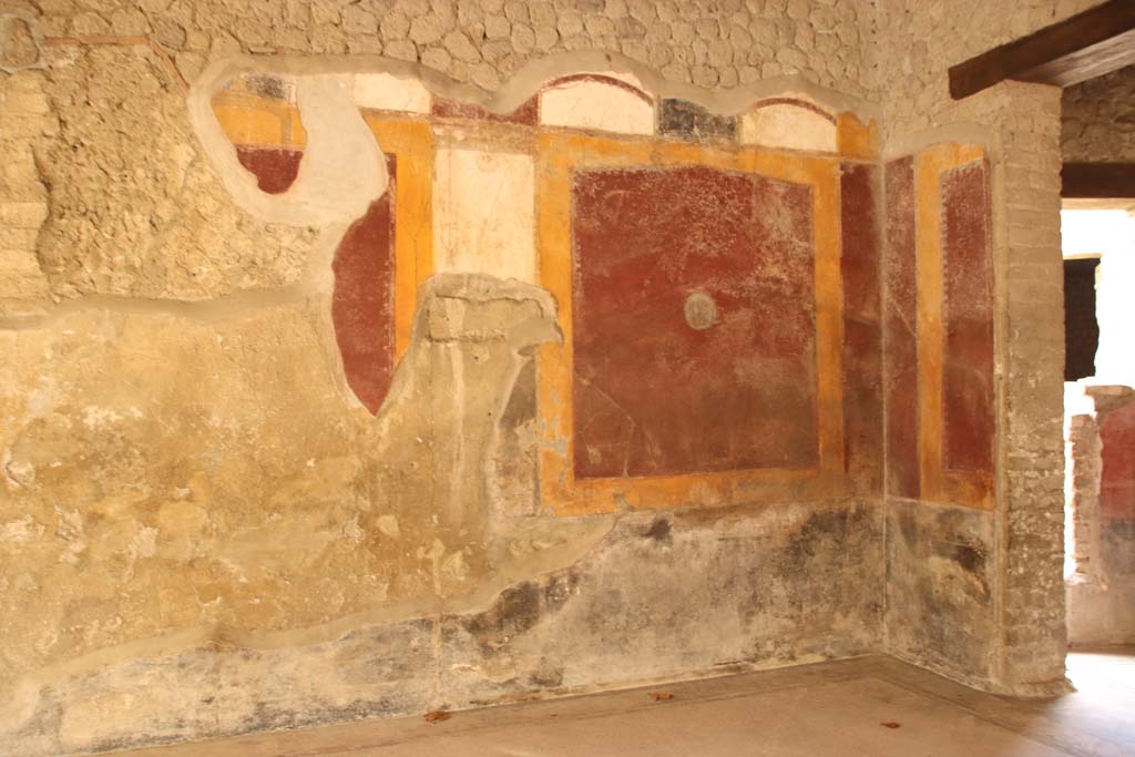Villa San Marco, Stabiae, October 2020. Portico 20/5, north wall in north-east corner. Photo courtesy of Klaus Heese.