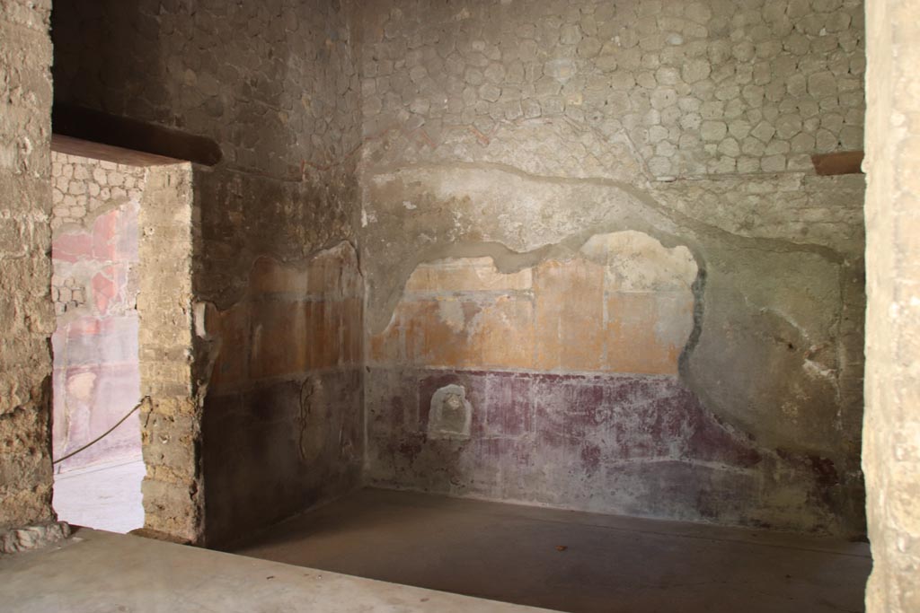 Villa San Marco, Stabiae, October 2022. 
Portico 5, looking through window in north wall into room 18. Photo courtesy of Klaus Heese.