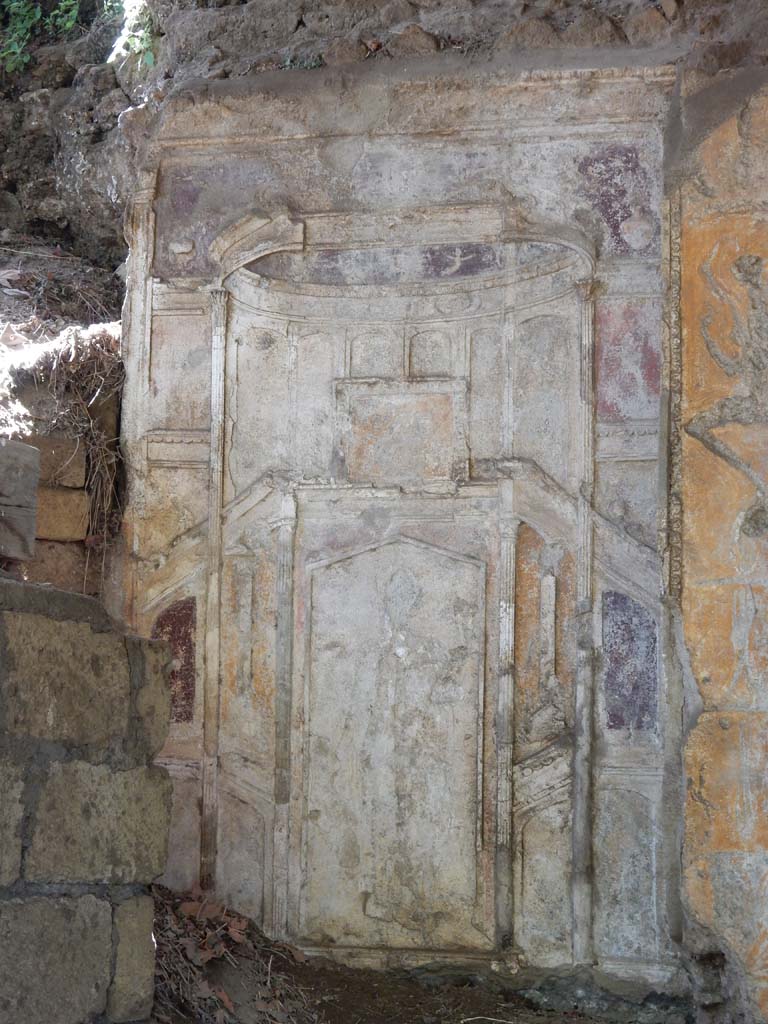 Villa San Marco, Stabiae, June 2019. 
Area 65, nymphaeum at southern end of peristyle garden. Niche with stucco of Fortuna. Photo courtesy of Buzz Ferebee