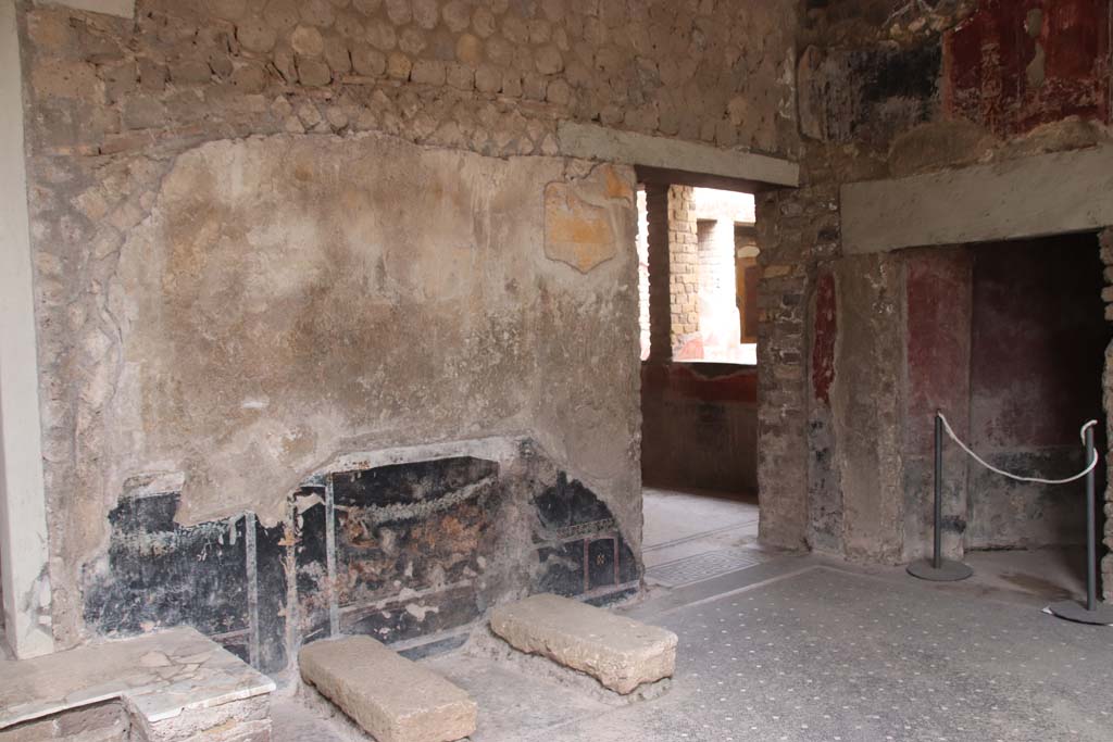 Villa San Marco, Stabiae, September 2019. Room 44, looking towards west wall in north-west corner of atrium. Photo courtesy of Klaus Heese.