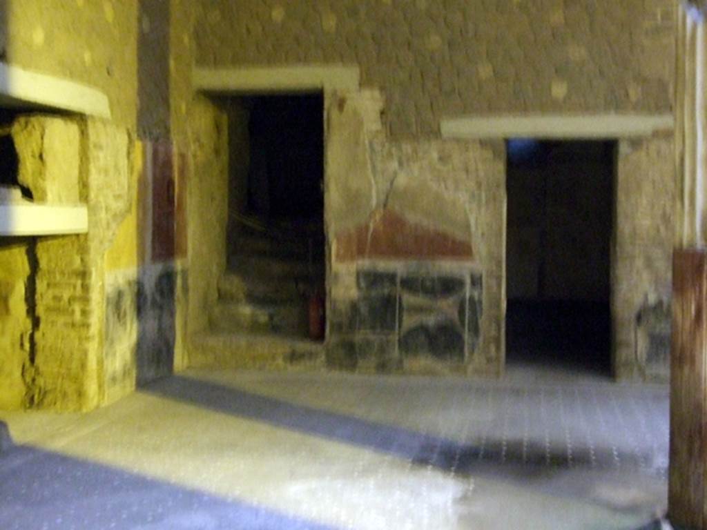 Castellammare di Stabia, Villa San Marco, December 2006. Room 44, east corner of atrium, with steps to upper floor and doorway to room 61.