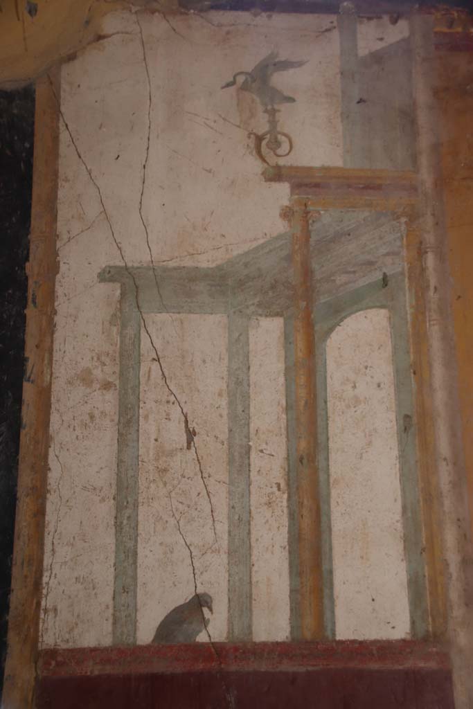 Villa San Marco, Stabiae, September 2019. 
Room 50, detail from painted decoration at south end of east wall. Photo courtesy of Klaus Heese.