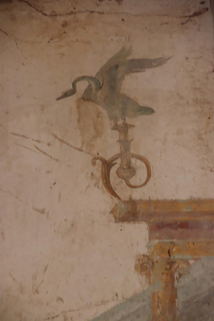 Villa San Marco, Stabiae, October 2022.  
Room 50, detail from south end of east wall. Photo courtesy of Klaus Heese.