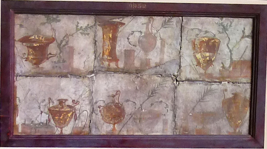 Villa San Marco, Stabiae, September 2015. Room 52, six painted panels from walls.
Now in Naples Archaeological Museum. Inventory number 9952.