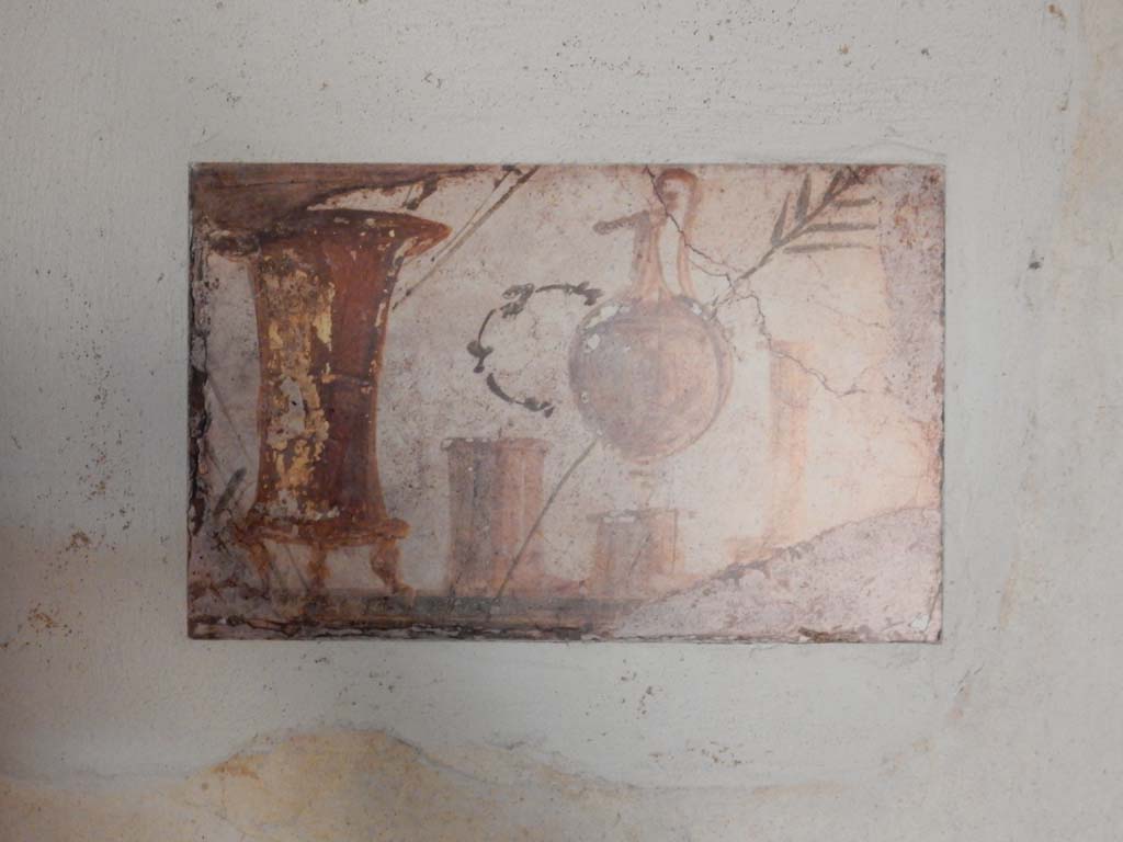 Villa San Marco, Stabiae, June 2019. Room 52, painted panel from south end of west wall.
Photo courtesy of Buzz Ferebee