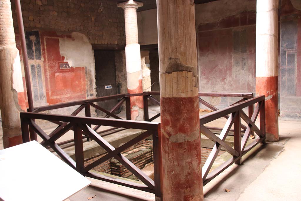 Villa San Marco, Stabiae, October 2020. Room 25, looking north-east across from entrance doorway. Photo courtesy of Klaus Heese.