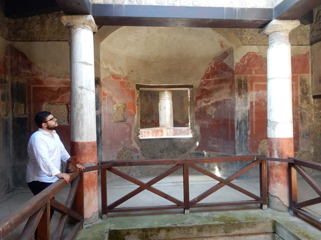 Villa San Marco, Stabiae, June 2019. Room 25, looking south across impluvium/pool towards large apsed window.   
Photo courtesy of Buzz Ferebee