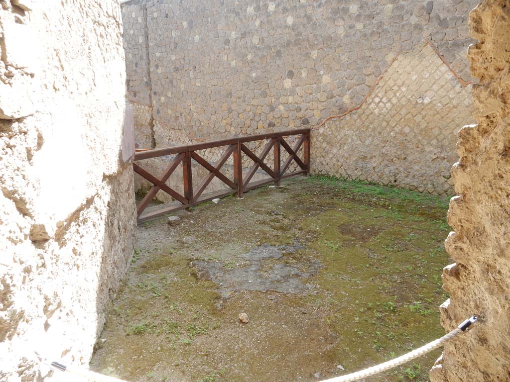 Villa San Marco, Stabiae, June 2019. Room 42, frigidarium. Photo courtesy of Buzz Ferebee