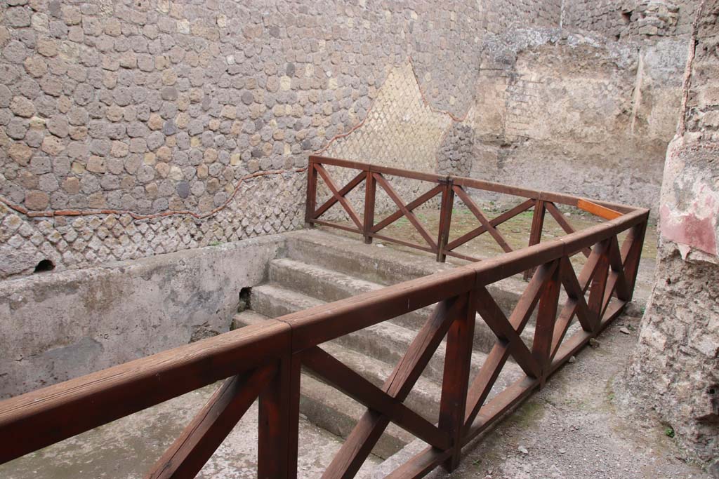 Villa San Marco, Stabiae, September 2019. Room 42a, looking towards south side of pool with steps. Photo courtesy of Klaus Heese.