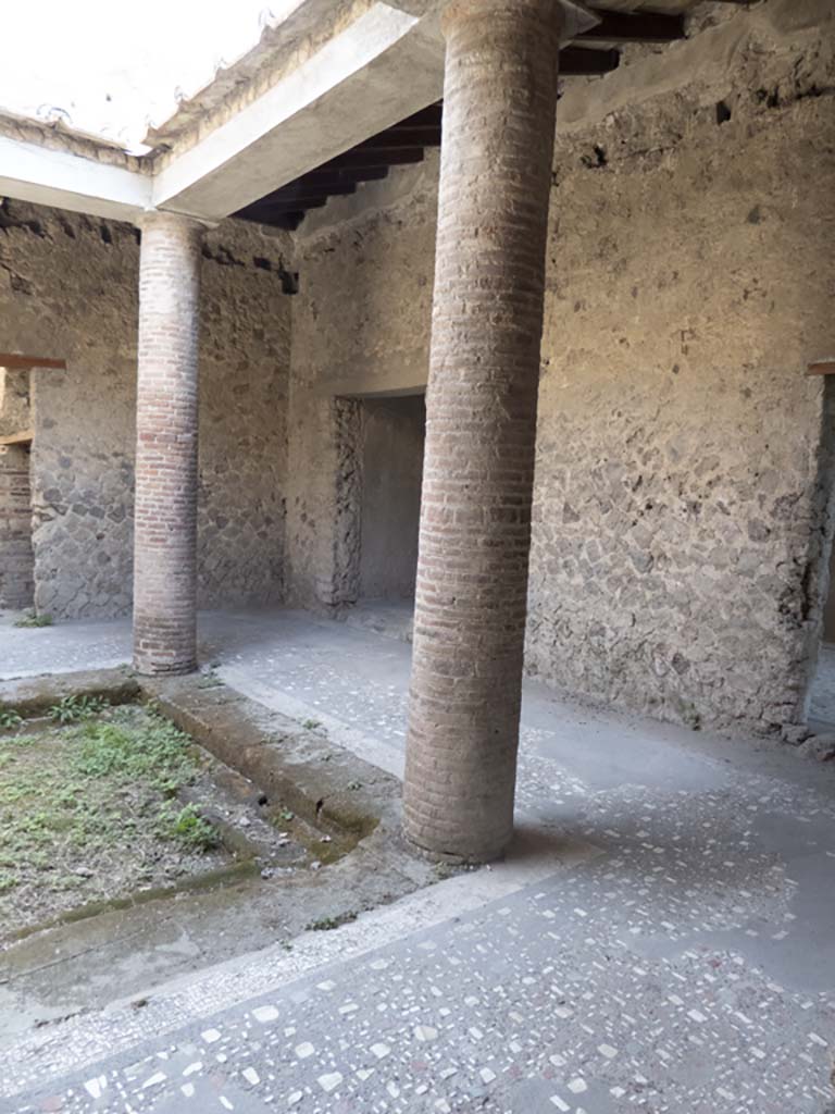 Villa of Mysteries, Pompeii. September 2017. Looking south-east across room 62
Foto Annette Haug, ERC Grant 681269 DÉCOR.