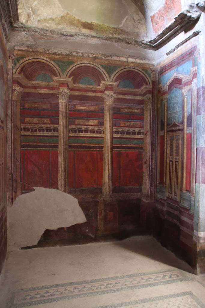 Villa of Mysteries, Pompeii. September 2021.
Room 16, looking towards bed recess near east wall with mosaic flooring. Photo courtesy of Klaus Heese.