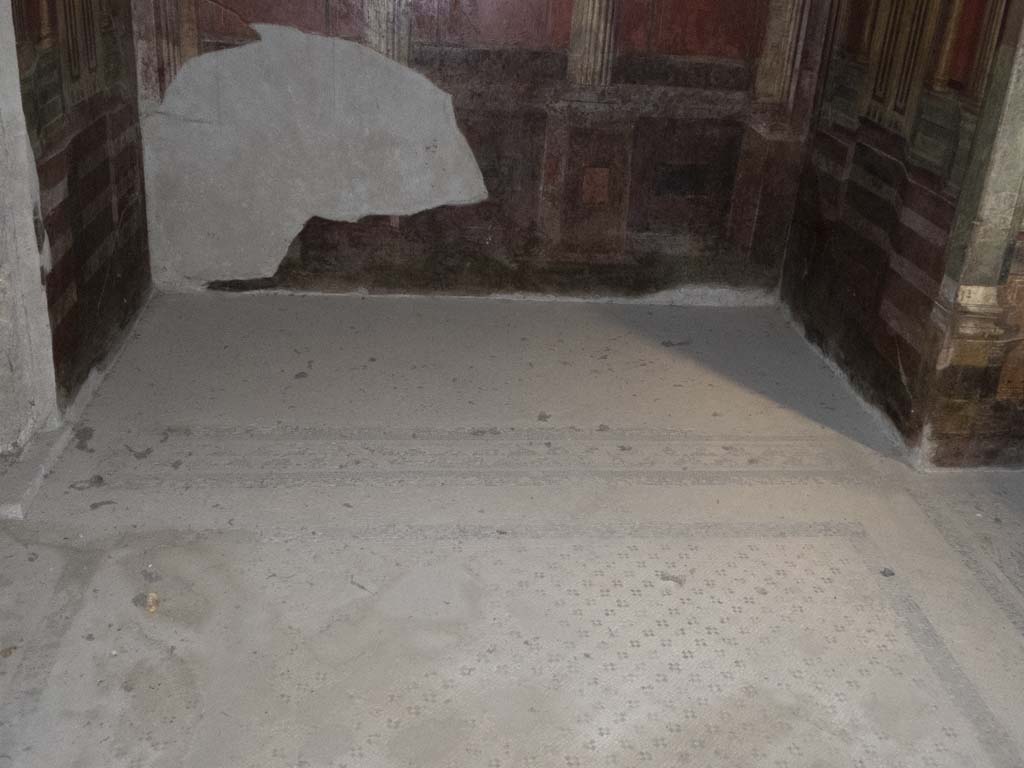 Villa of Mysteries, Pompeii. September 2017. Room 16, bed recess near east wall.
Foto Annette Haug, ERC Grant 681269 DÉCOR.