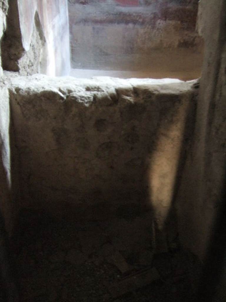 Villa of Mysteries, Pompeii. May 2006. Room 20, looking through hole into room 16.