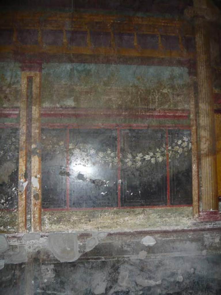 Villa of Mysteries, Pompeii. May 2012. Room 6, detail of painted garland on west wall.
Photo courtesy of Buzz Ferebee.