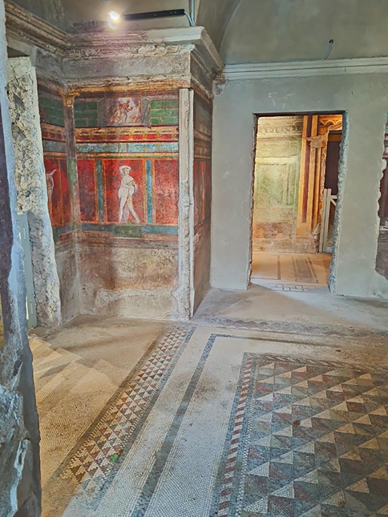 Villa of Mysteries, Pompeii. November 2023. 
Room 4, looking towards north-east corner with doorway to room 3, on right. Photo courtesy of Giuseppe Ciaramella.