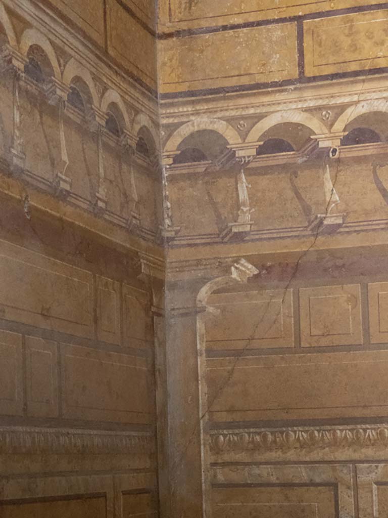 Villa of Mysteries, Pompeii. September 2017. Room 3, detail from upper west wall in south-west corner.  
Foto Annette Haug, ERC Grant 681269 DÉCOR.