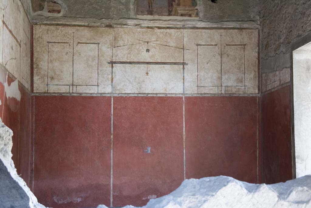 Villa of Mysteries, Pompeii. March 2019. Room 11, looking towards south wall from room 12.
Foto Annette Haug, ERC Grant 681269 DÉCOR.