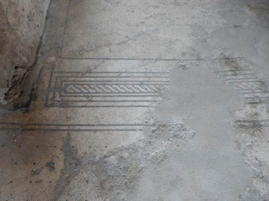 Villa of Mysteries, Pompeii. May 2015. Room 10, detail of mosaic floor on east side.
Photo courtesy of Buzz Ferebee.