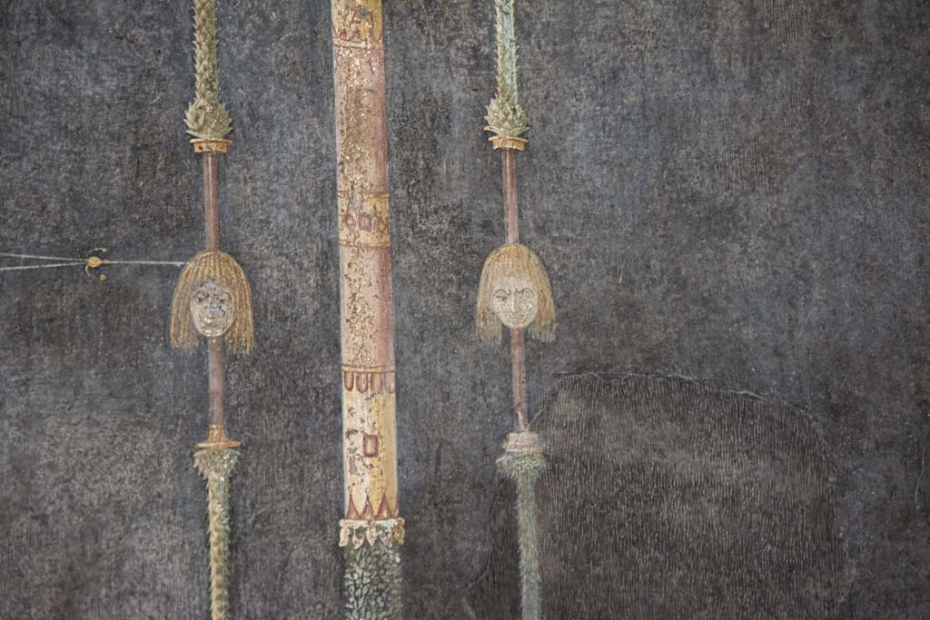 Villa of Mysteries, Pompeii. March 2019. Room 2, detail from centre of north wall.
Foto Annette Haug, ERC Grant 681269 DÉCOR.