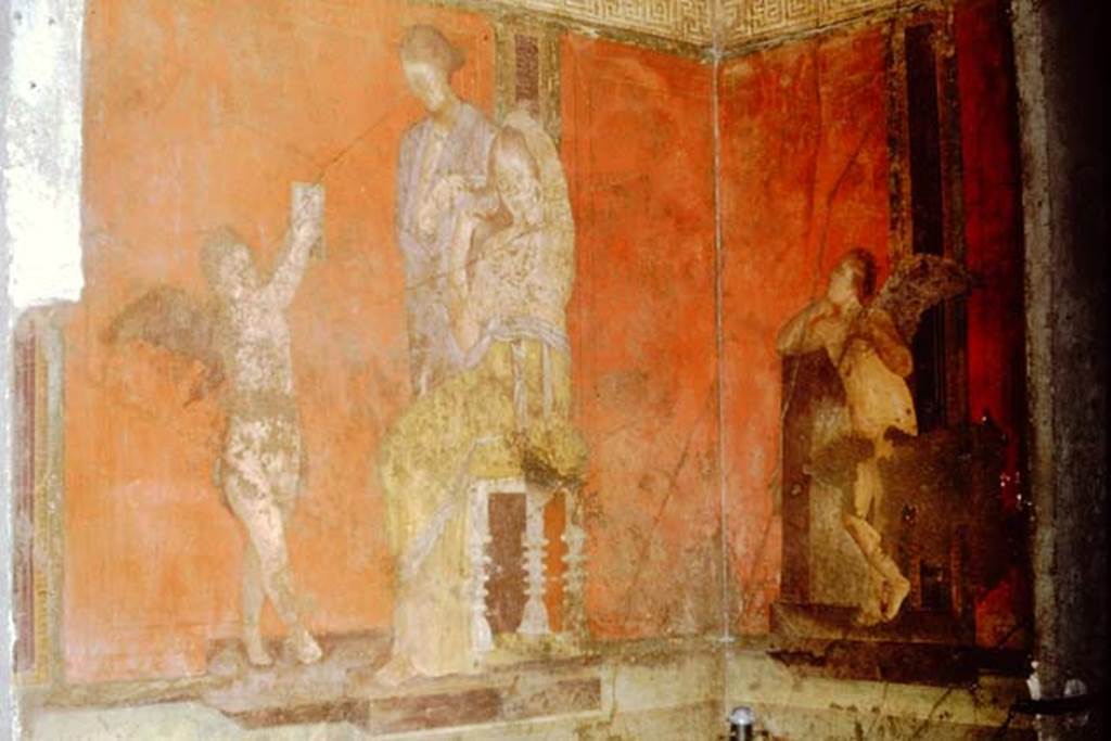 Villa of Mysteries, Pompeii. 1961. Room 5, detail from south-west corner. Photo by Stanley A. Jashemski.
Source: The Wilhelmina and Stanley A. Jashemski archive in the University of Maryland Library, Special Collections (See collection page) and made available under the Creative Commons Attribution-Non Commercial License v.4. See Licence and use details.
J61f0448