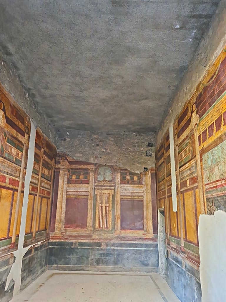 Villa of Mysteries, Pompeii. November 2023. 
Room 6, looking towards north wall. Photo courtesy of Giuseppe Ciaramella.