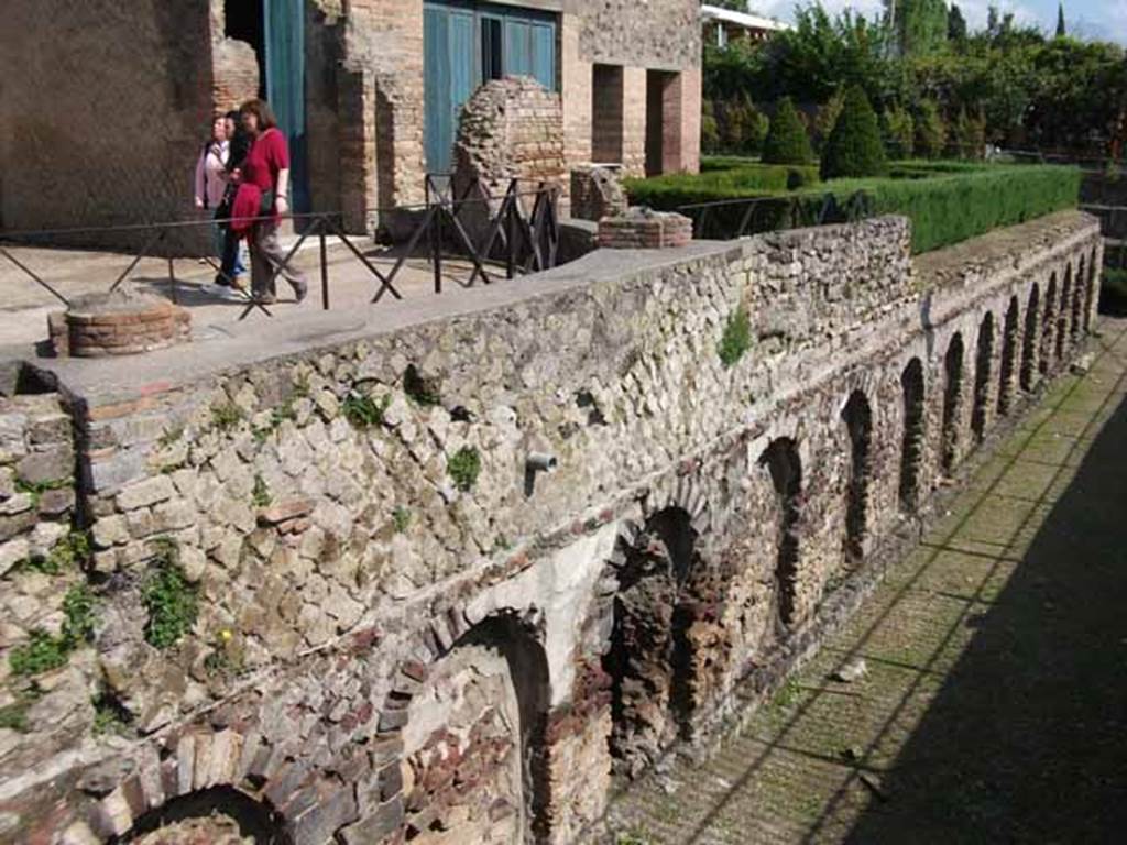 Villa of Mysteries, Pompeii. May 2010. West side with remains of exedra, top left. 
Looking towards south-west corner, gardens above and cryptoporticus below.