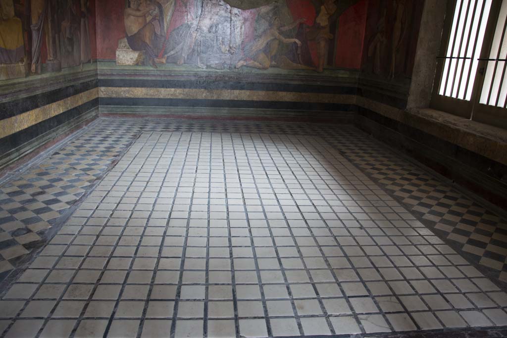 Villa of Mysteries, Pompeii. March 2019. Room 5, tiled floor.
Foto Annette Haug, ERC Grant 681269 DÉCOR.