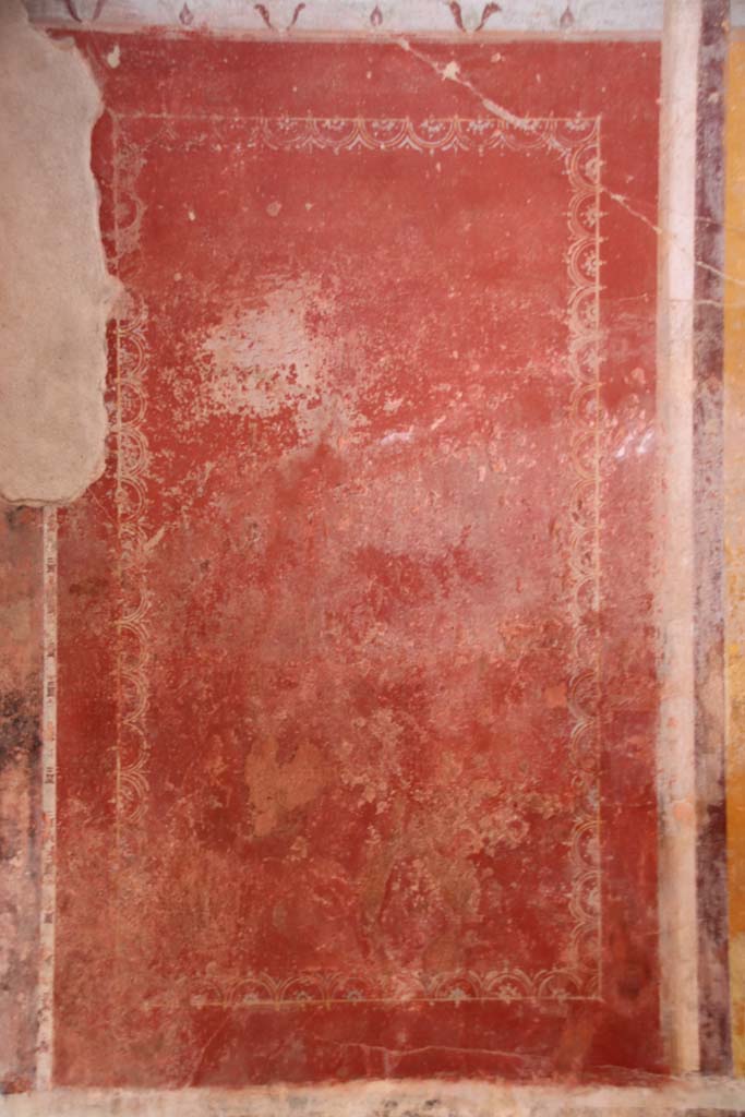 Villa Regina, Boscoreale. September 2021. 
Room IV, detail from second panel on west wall from south-west corner. 
Photo courtesy of Klaus Heese.