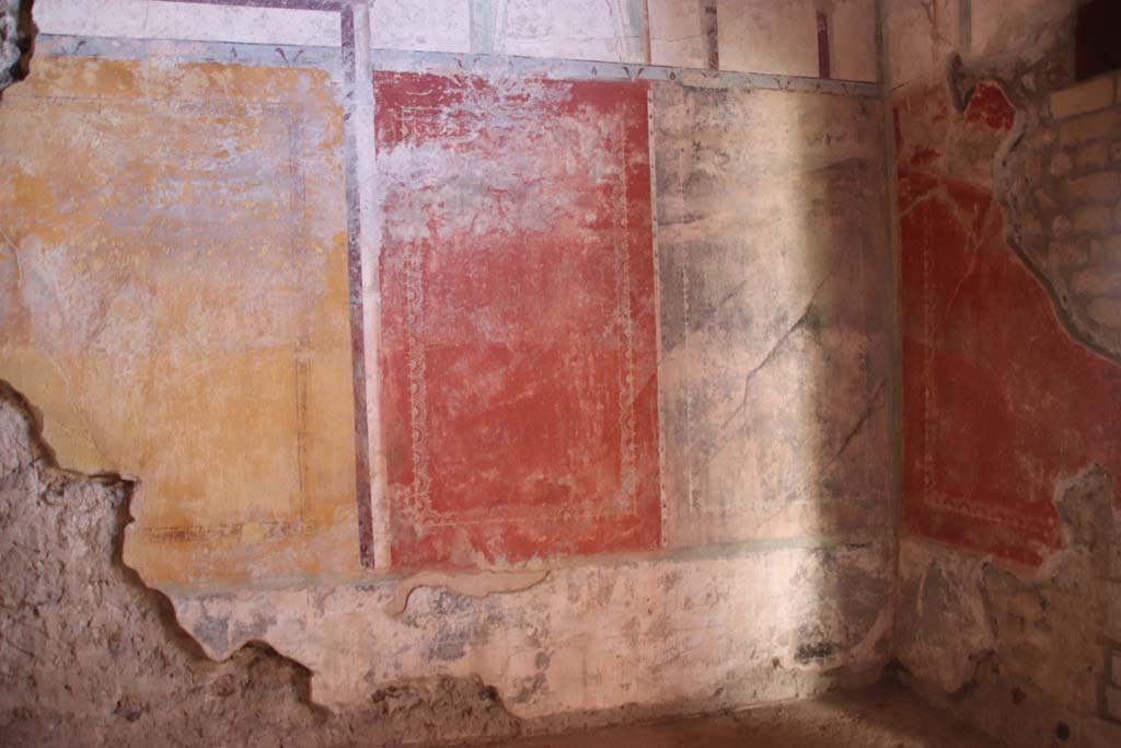 Villa Regina, Boscoreale. September 2021. 
Room IV, looking towards east wall and south-east corner of triclinium. Photo courtesy of Klaus Heese.