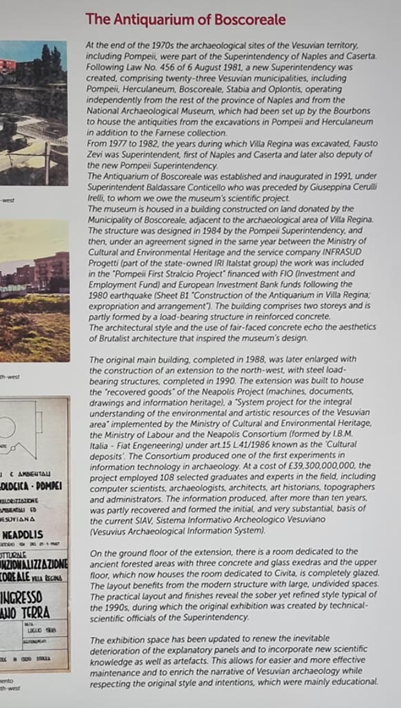 Villa Regina, Boscoreale. December 2023. 
English information description card. Photo courtesy of Miriam Colomer.