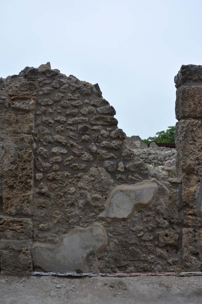 Unnamed vicolo between IX.5 and IX.6. May 2017. Lower front façade of IX.5.16, cont’d.
Foto Christian Beck, ERC Grant 681269 DÉCOR.
