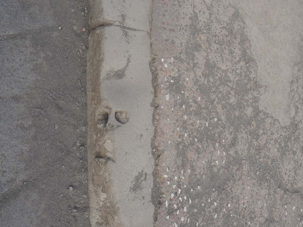 Via Marina, Pompeii. September 2018. Detail of pavement/roadway.
Foto Anne Kleineberg, ERC Grant 681269 DÉCOR.